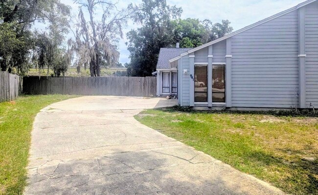 941 Robinhood Ct, Unit 941 Robinhood
