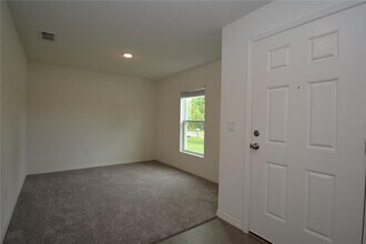 6 Rosalie Pl in Palm Coast, FL - Building Photo - Building Photo