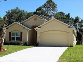 135 Melton Ave in Sebastian, FL - Building Photo