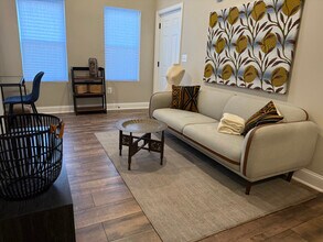 3429 Chestnut Ave, Unit 2 in Baltimore, MD - Building Photo - Building Photo