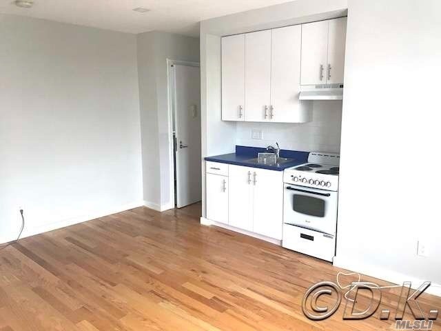 215 E Broadway-Unit -6L in Long Beach, NY - Building Photo - Building Photo