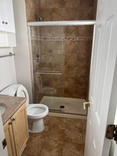 106 Barrows Ct in Fredericksburg, VA - Foto de edificio - Building Photo