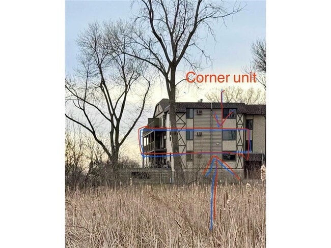 1304 W Medicine Lake Dr in Minneapolis, MN - Building Photo - Building Photo