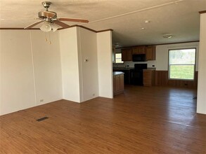 383 Latham Ln in Rhome, TX - Building Photo - Building Photo