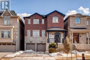 189 Townsgate Dr in Vaughan, ON - Building Photo