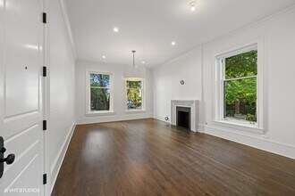 1300 N Ritchie Ct in Chicago, IL - Building Photo - Building Photo