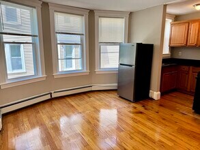 124 Green St in Lynn, MA - Building Photo - Building Photo