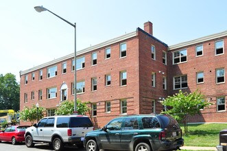 Fairway Park in Washington, DC - Foto de edificio - Building Photo