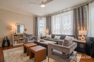 574 Sheridan Square in Evanston, IL - Building Photo - Building Photo