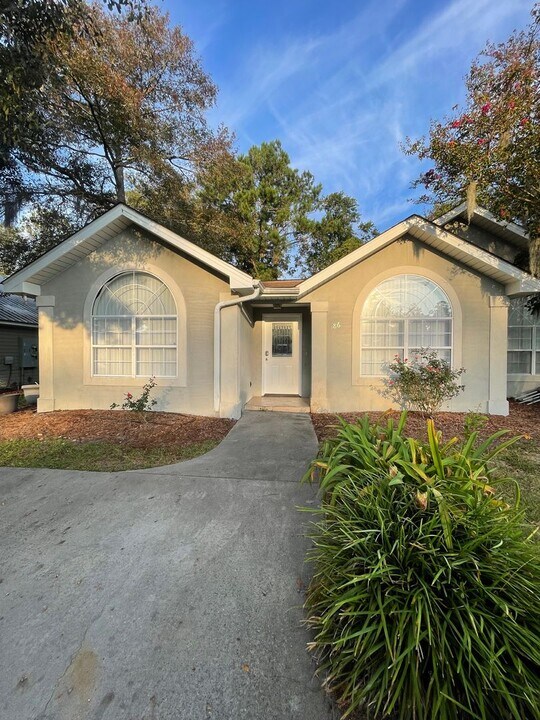 186 Leeswood Cir in Brunswick, GA - Building Photo