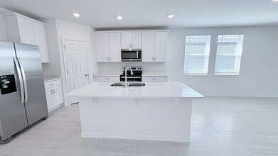 4497 Pickerel Weed Way in St. Cloud, FL - Foto de edificio - Building Photo