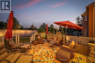 11 Beauvista Ct in Vaughan, ON - Building Photo - Building Photo