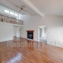 12001 E 300 S in Columbus, IN - Building Photo - Building Photo