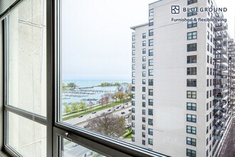 3450 N Lake Shore Dr, Unit FL12-ID374 in Chicago, IL - Foto de edificio - Building Photo