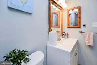 3319 Huntley Sq Dr in Temple Hills, MD - Building Photo - Building Photo