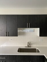 6011 N Winthrop Ave in Chicago, IL - Building Photo - Building Photo