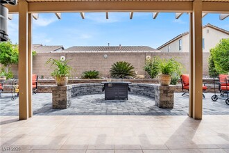 7471 Coyote Cave Ave in Las Vegas, NV - Building Photo - Building Photo
