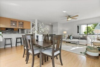 1919 Alameda de las Pulgas in San Mateo, CA - Building Photo - Building Photo