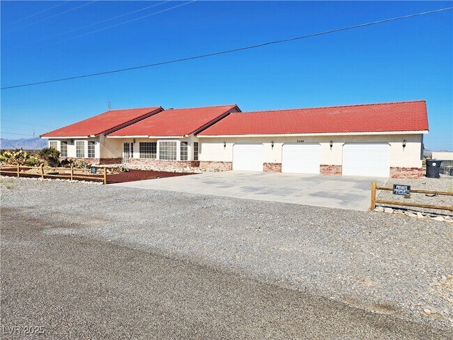 property at 3260 Helicopter Ave