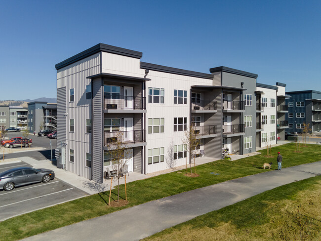 McNett Flats in Missoula, MT - Foto de edificio - Building Photo