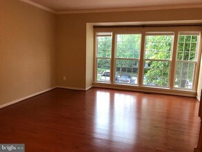 10701 Enfield Dr in Ellicott City, MD - Building Photo - Building Photo