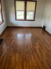 1223 Army Post Rd in Des Moines, IA - Building Photo - Building Photo