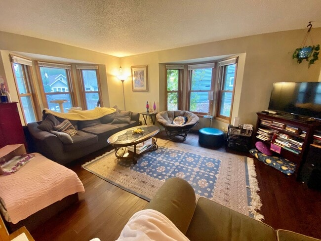 property at 1109 23rd Ave SE