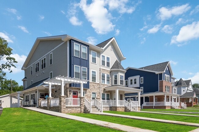 89th Rising in Cleveland, OH - Building Photo - Building Photo