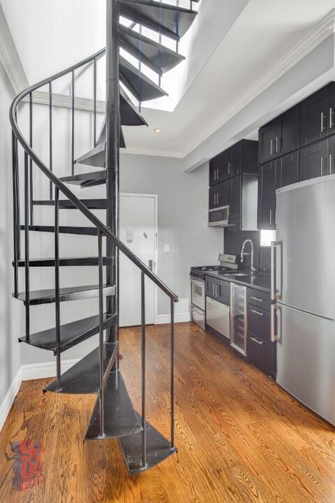 209 E 25th St, Unit 5A in New York, NY - Building Photo