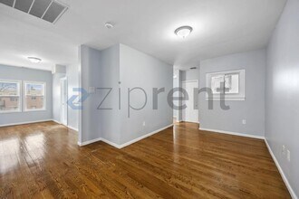 92 Maple St in Boston, MA - Foto de edificio - Building Photo