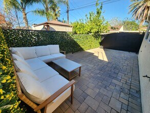 10742 Gerald Ave in Granada Hills, CA - Building Photo - Building Photo