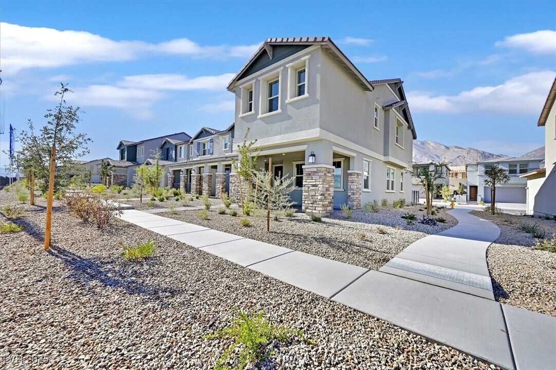 148 Silver Run Ln in Las Vegas, NV - Building Photo