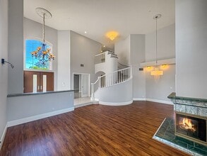 2163 View Crest Glen in Escondido, CA - Building Photo - Building Photo