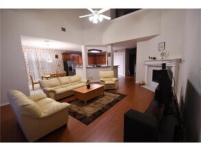 4141 Silverthorne St in Richardson, TX - Building Photo - Building Photo