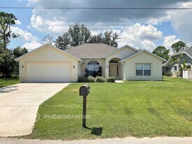 25940 Aysen Dr in Punta Gorda, FL - Building Photo