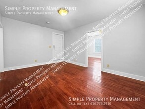 1008 Baxter St SE in Grand Rapids, MI - Building Photo - Building Photo