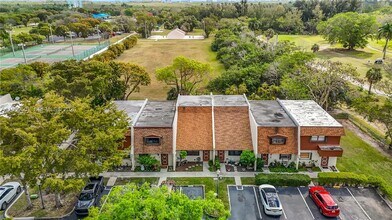 2133 N 14th Ave in Hollywood, FL - Building Photo - Building Photo