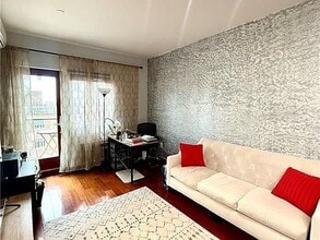 1917 Avenue X, Unit 31 in Brooklyn, NY - Foto de edificio - Building Photo