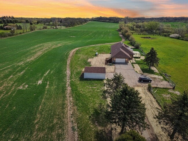 property at 1406 Busse Rd