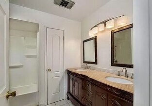 152 Smithridge Park in Reno, NV - Building Photo - Building Photo