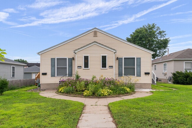 property at 1430 Lake St NE