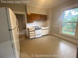 8 A Forest St, Unit #2R in Cambridge, MA - Building Photo