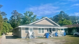 1103 Dunbar St in Myrtle Beach, SC - Building Photo