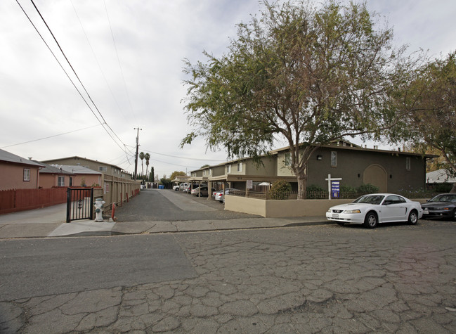 Heartwood Townhomes in Vallejo, CA - Building Photo - Building Photo