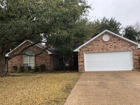 5311 Altacrest Ct in Grapevine, TX - Building Photo