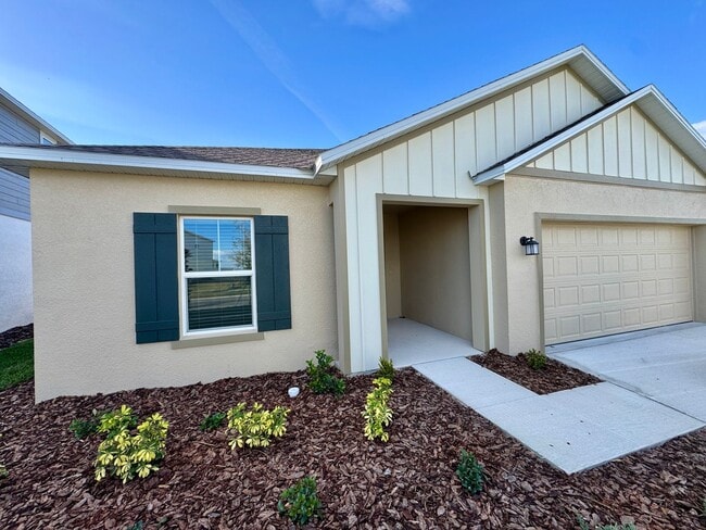 299 Puma Lp in Groveland, FL - Building Photo - Building Photo