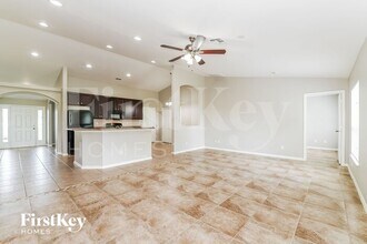 1701 NW 15th Pl in Cape Coral, FL - Foto de edificio - Building Photo