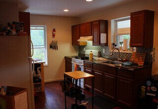 2152 12th St in Troy, NY - Building Photo - Building Photo