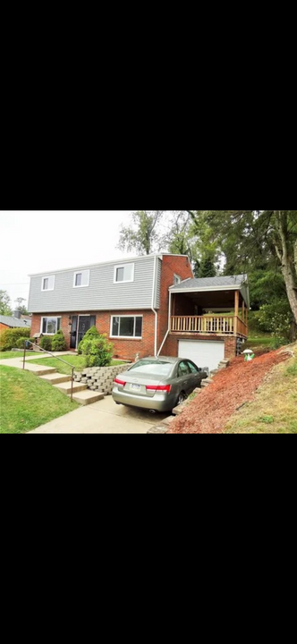 405 Bliss Dr in Pittsburgh, PA - Building Photo