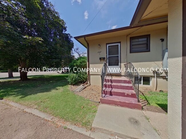 property at 1527 N Tejon St